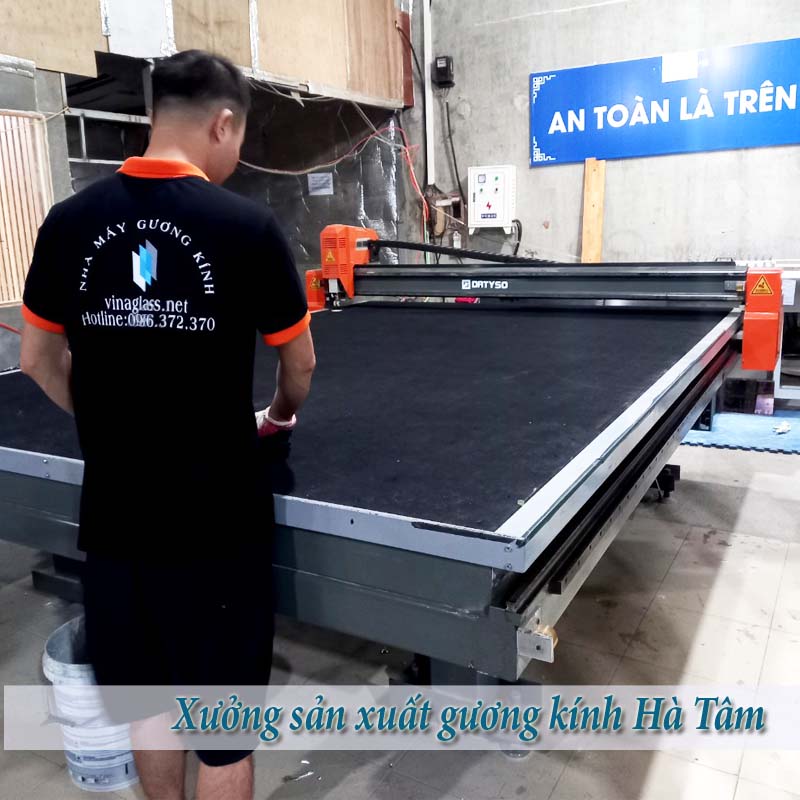 xuong-cat-guong-ha-tam